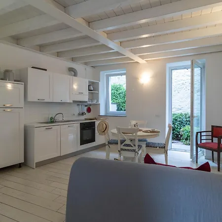 Apartament Welcomely - Lario House A *